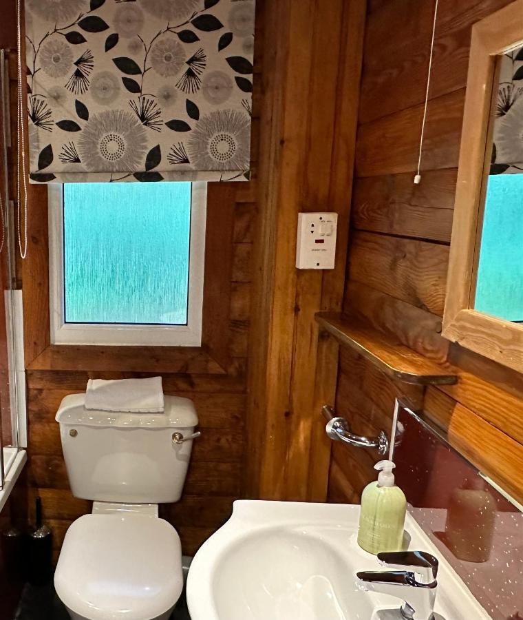 Pucks Glen Lodges, Rashfield, By Dunoon Bagian luar foto